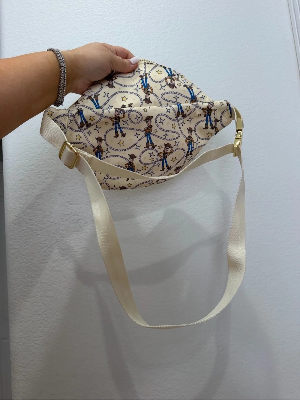 NEW Stoney Clover Woody Fanny Pack - Picture 7 of 16